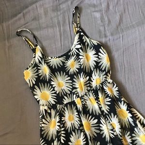 Brandy Melville Daisy Nora Dress